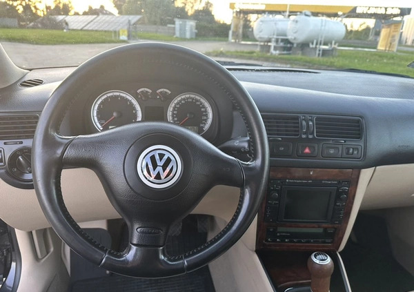 Volkswagen Bora cena 19900 przebieg: 221000, rok produkcji 2000 z Słupsk małe 407